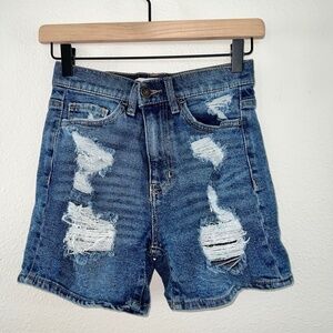 So Medium Wash High Rise Vintage Stretch Distressed Denim Mom Shorts Juniors 3